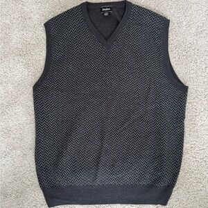 Neiman Marcus Black and Gray V-Neck Sweater Vest